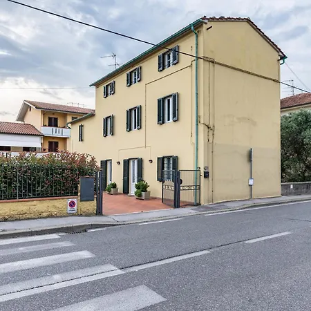 Irene With Patio And Parking * Montecatini-Terme